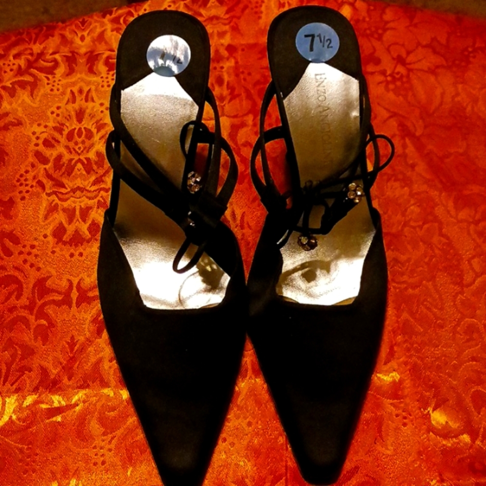 Ankle tied sling back black shoes